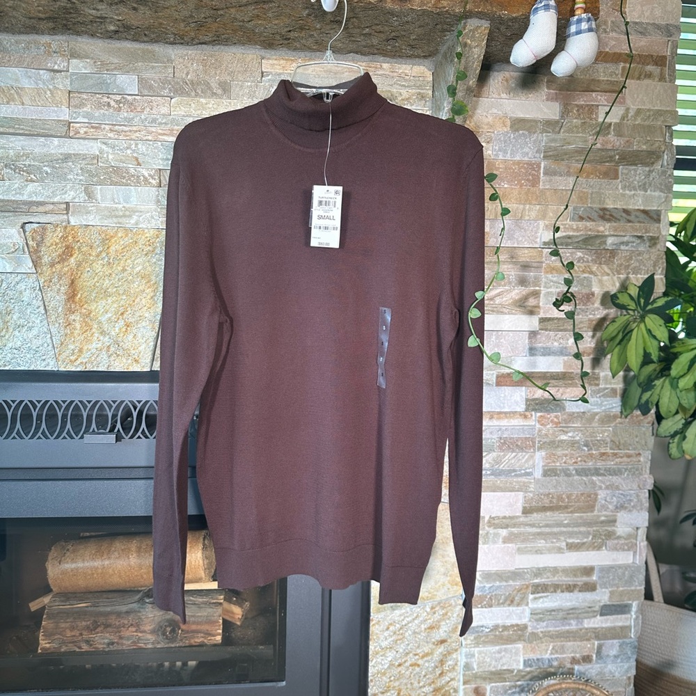 NWT Classic Alfani Brown Men’s Turtleneck Small - Professional & Comfortable